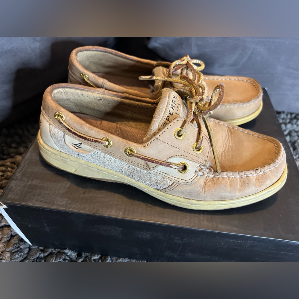 Sperry top sides